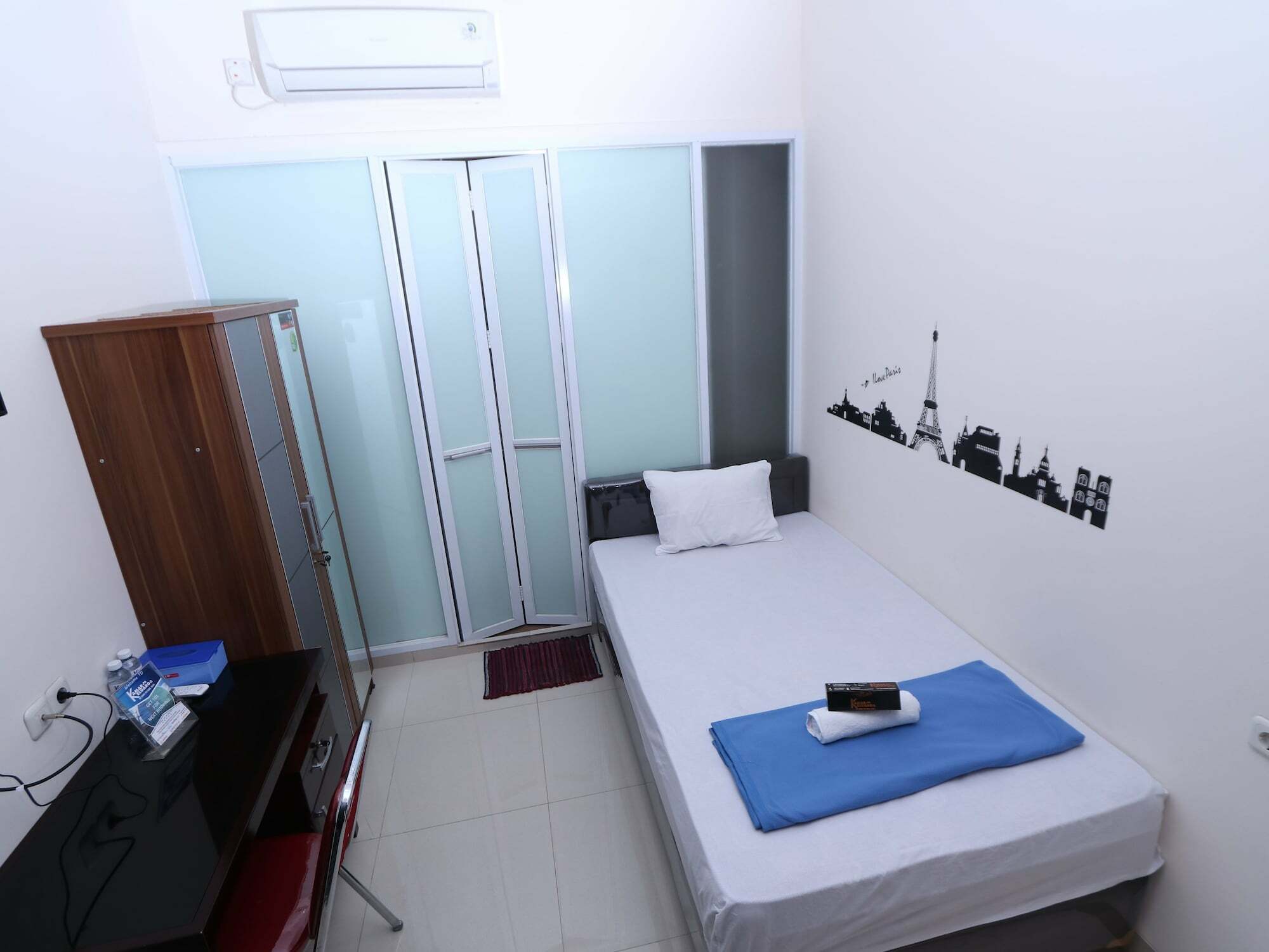 Готель Kamar Keluarga Tanah Abang Джакарта Екстер'єр фото
