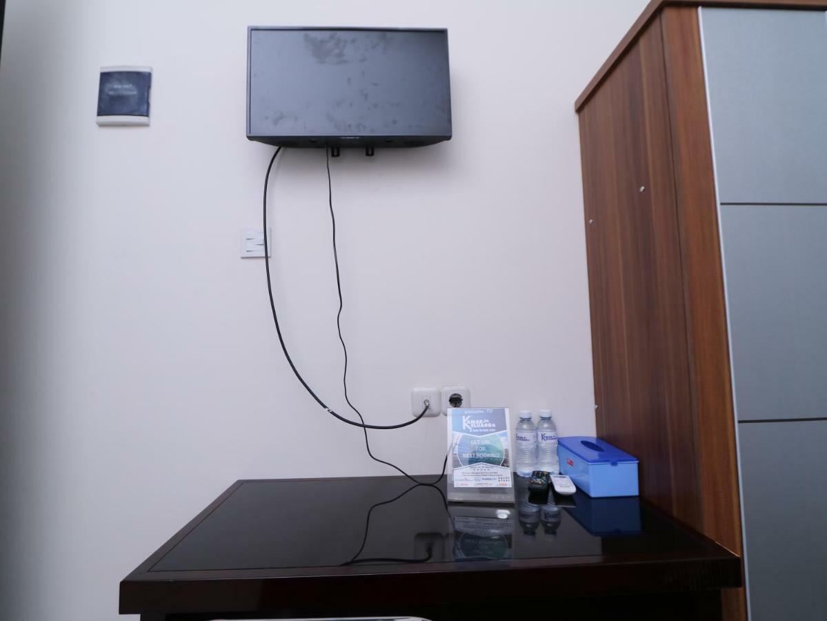 Готель Kamar Keluarga Tanah Abang Джакарта Екстер'єр фото